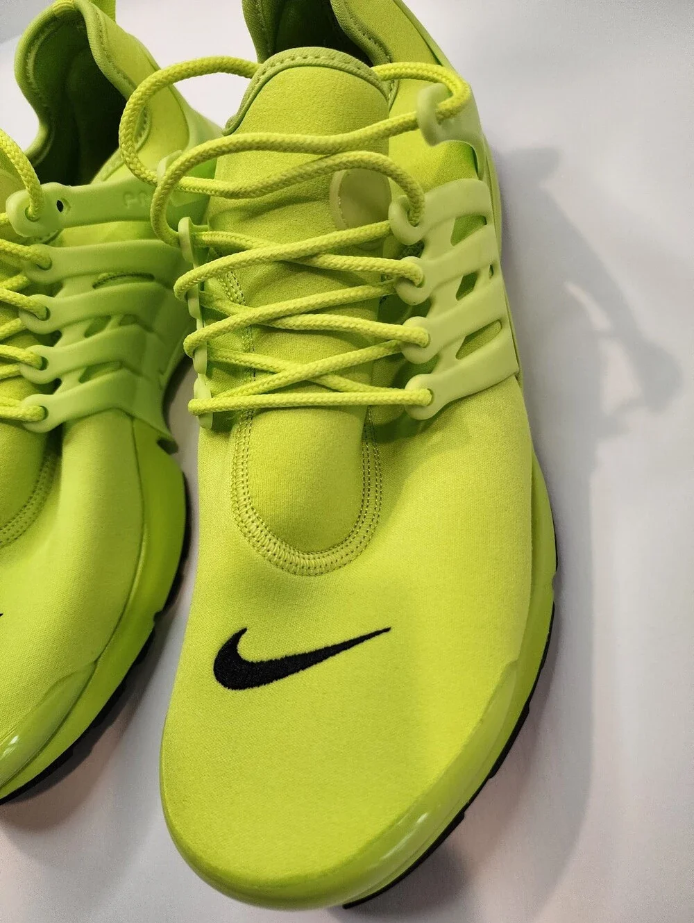 Nike Air Presto Women's Shoes in Atomic Green/Black, Size 11